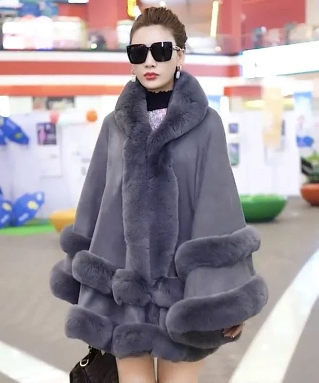 Roupa Feminina de Frio Poncho Luxo - Image 9