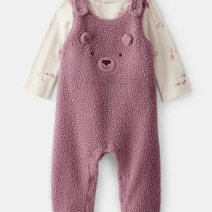 Conjunto de duas peças: macacão de peluche com urso e t-shirt roxa